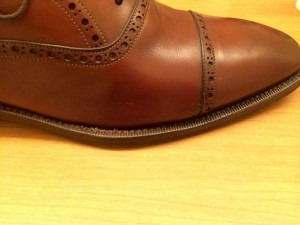 santoni-punched-cap-toe-stain